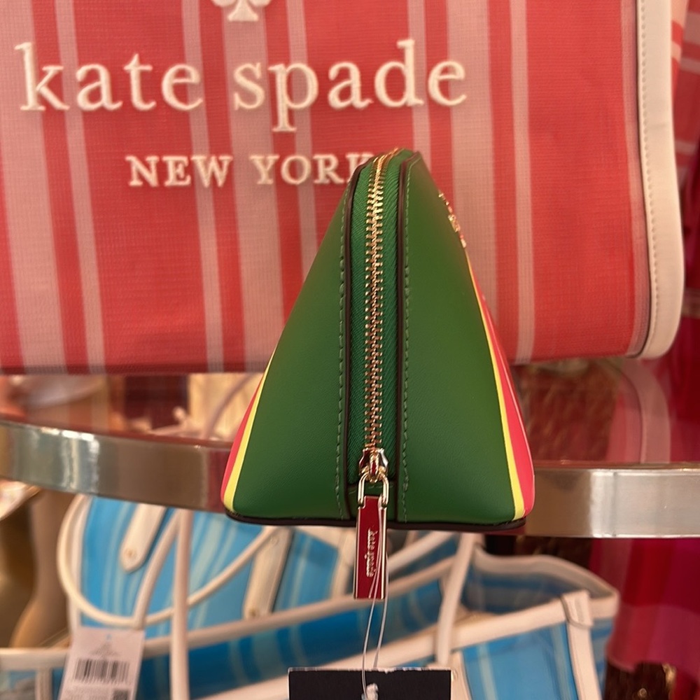 Kate Spade Watermelon Small Cosmetic Case
COLOR:
Multi
NWT - Picture 9 of 16